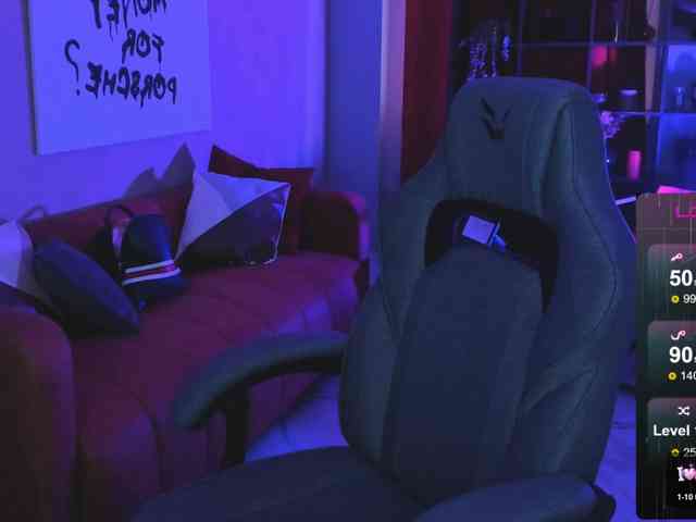FreyaFindomFitGoddess webcam
