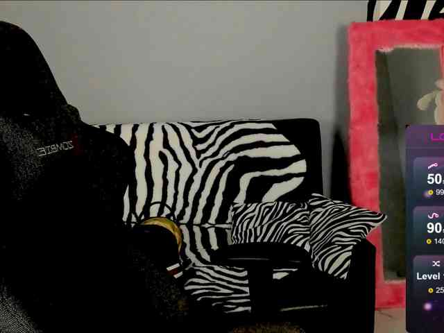 FreyaFindomFitGoddess webcam