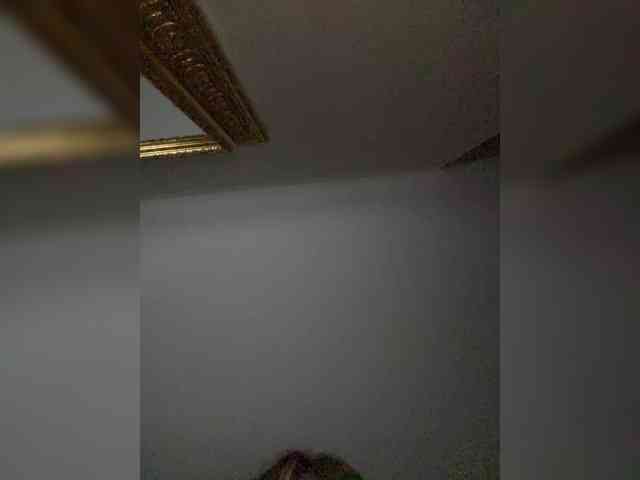 MissKarolin webcam