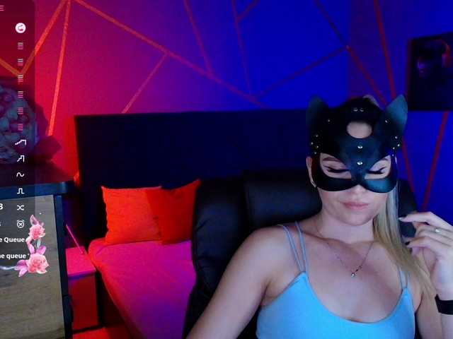  SofiaShy chat room