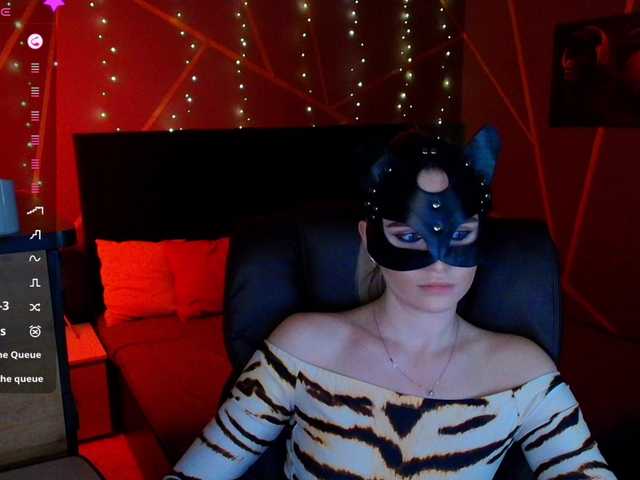 SofiaShy's BongaCams show and profile