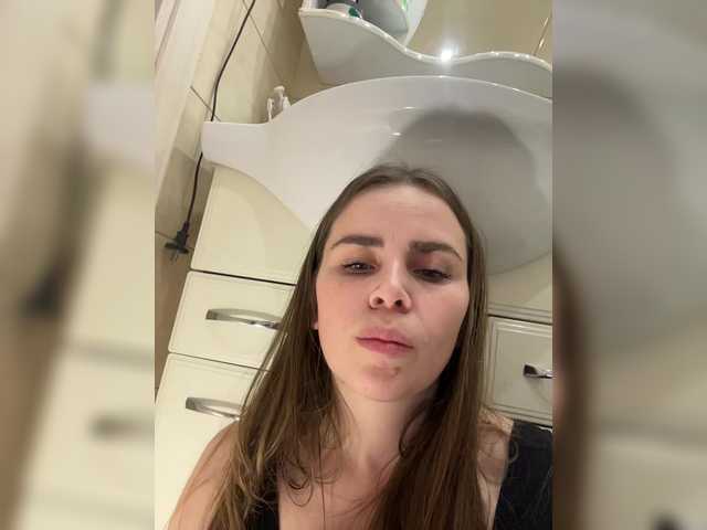 go to chat with LolaSexxx