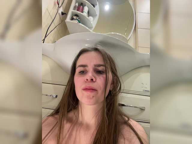 go to chat with LolaSexxx