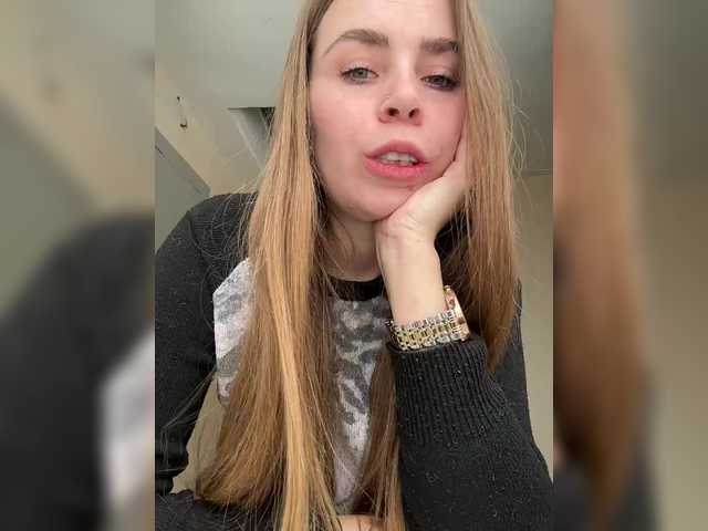 go to chat with LolaSexxx