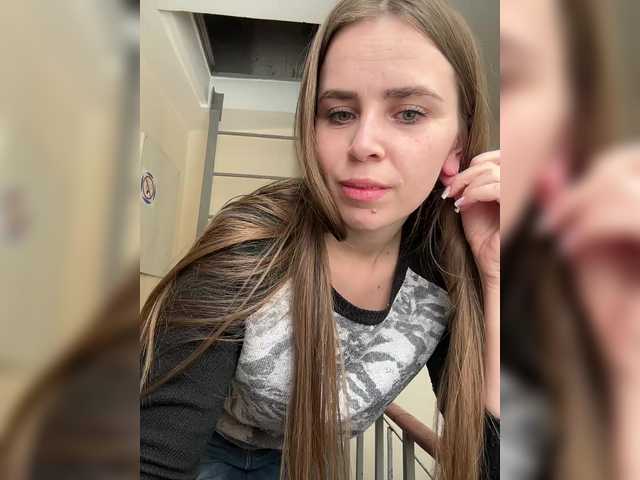 go to chat with LolaSexxx