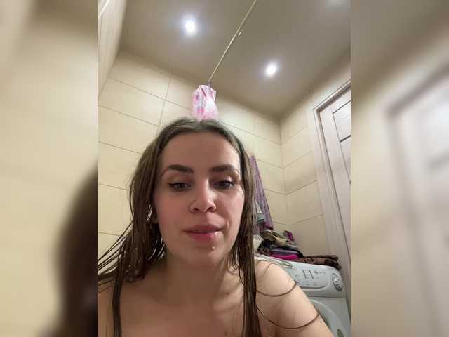 go to chat with LolaSexxx