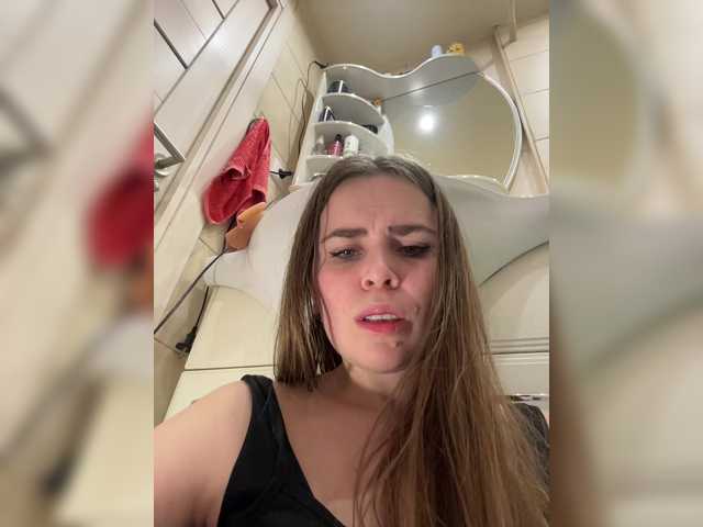 go to chat with LolaSexxx