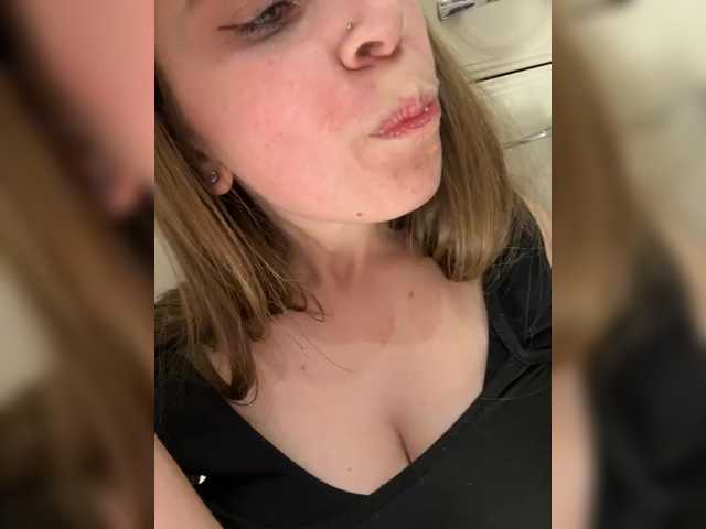 go to chat with LolaSexxx