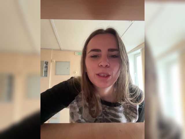 go to chat with LolaSexxx