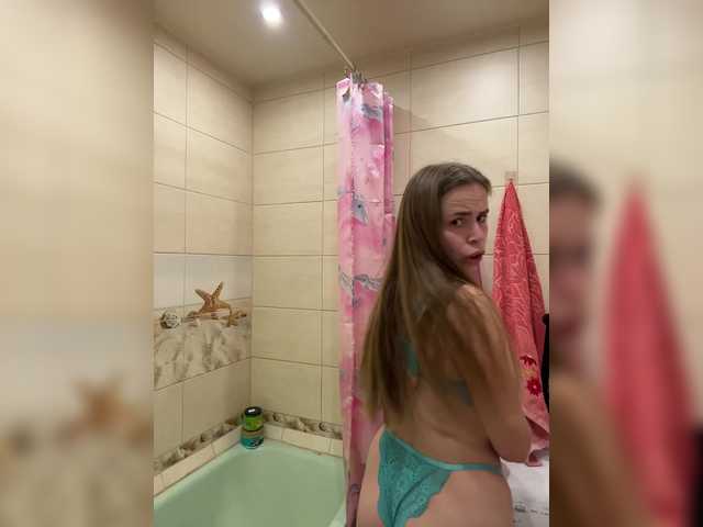 go to chat with LolaSexxx