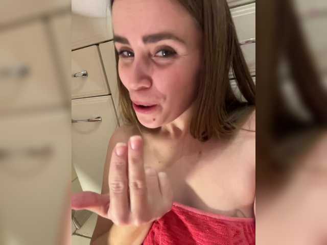 go to chat with LolaSexxx