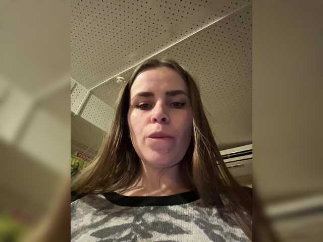 go to chat with LolaSexxx