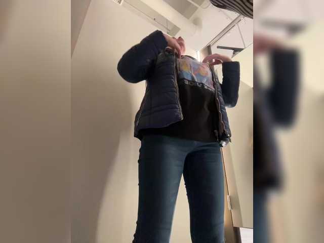 go to chat with LolaSexxx