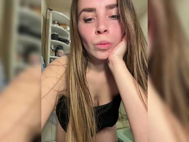 go to chat with LolaSexxx