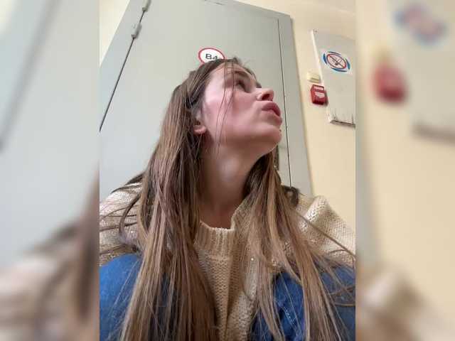 go to chat with LolaSexxx