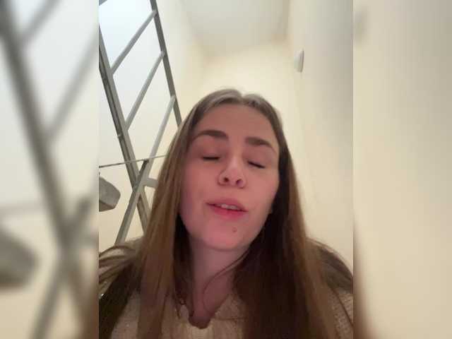 go to chat with LolaSexxx