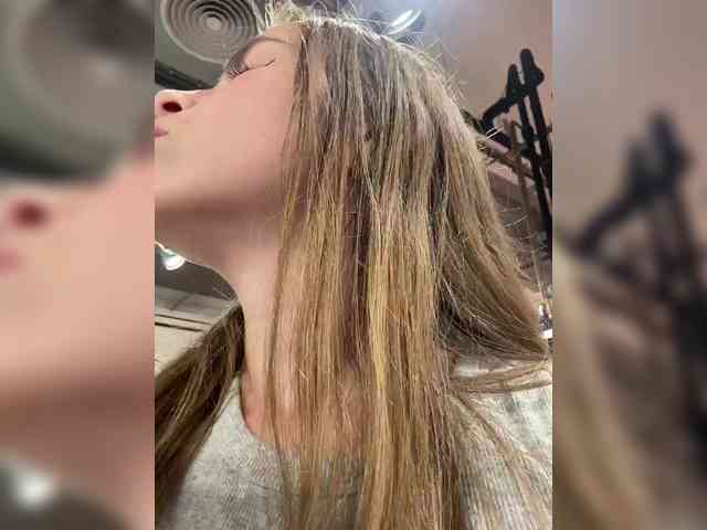 LolaSexxx webcam