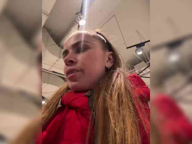 LolaSexxx webcam