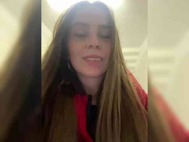 LolaSexxx webcam