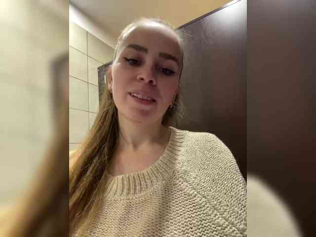 LolaSexxx webcam