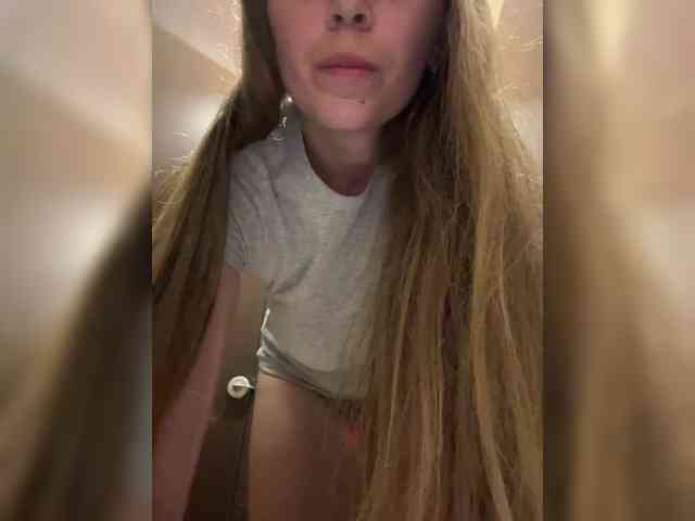 LolaSexxx webcam