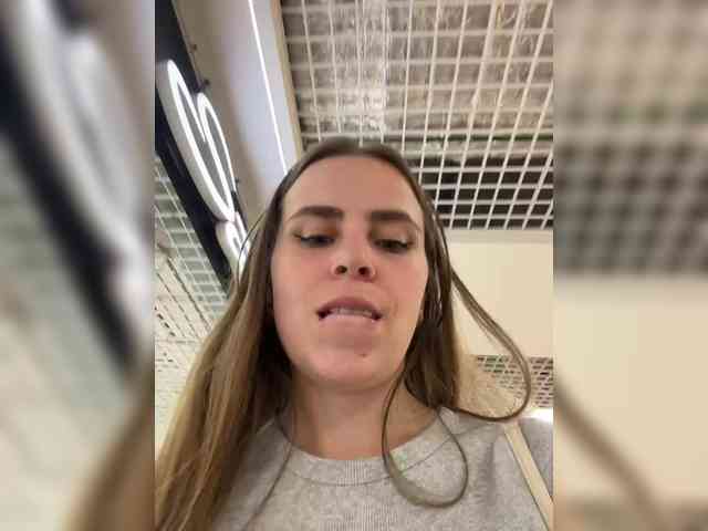 LolaSexxx webcam