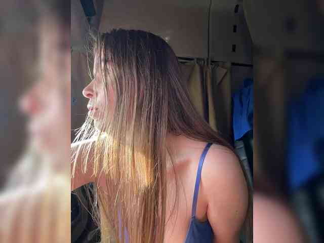 LolaSexxx webcam