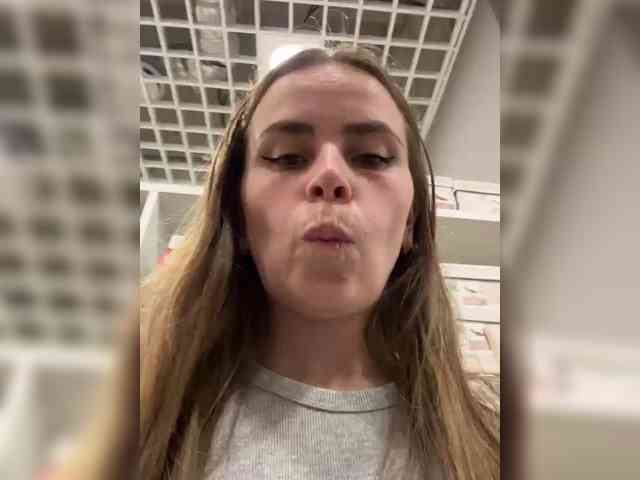LolaSexxx webcam