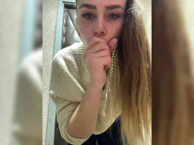 LolaSexxx webcam
