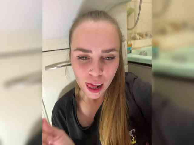 LolaSexxx webcam