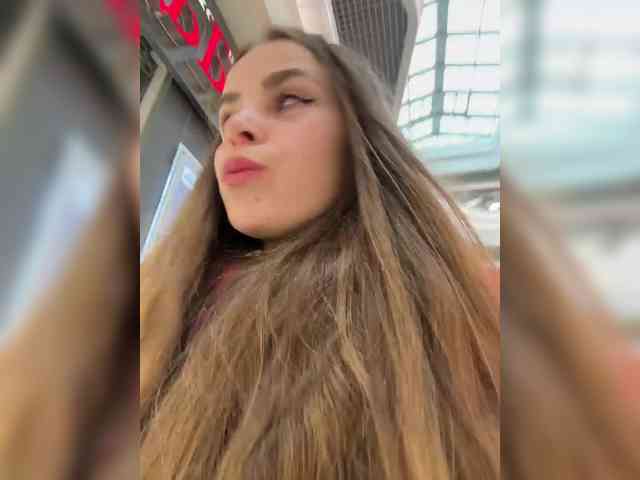 LolaSexxx webcam