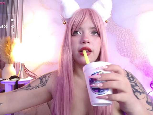 Annybutty's BongaCams show and profile