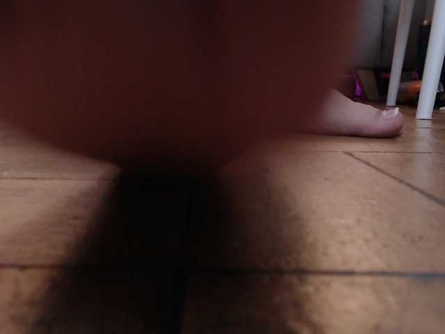 Annybutty's BongaCams show and profile