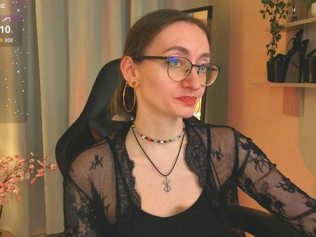 ShiroHeby's BongaCams show and profile