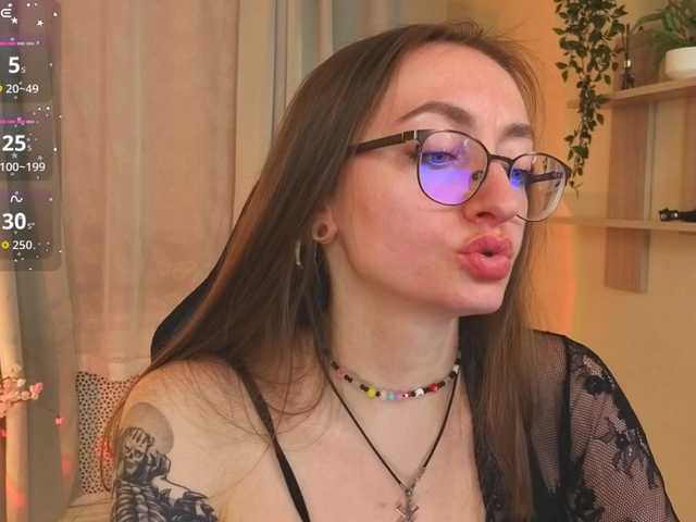 ShiroHeby's BongaCams show and profile