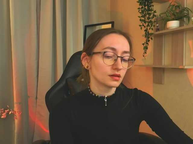 ShiroHeby's BongaCams show and profile