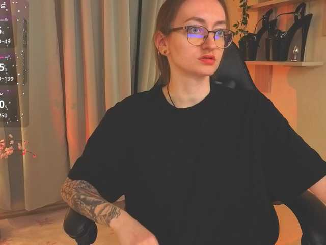 ShiroHeby's BongaCams show and profile