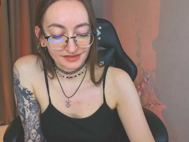 ShiroHeby's BongaCams show and profile