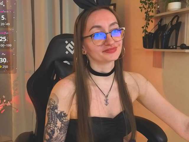 ShiroHeby's BongaCams show and profile