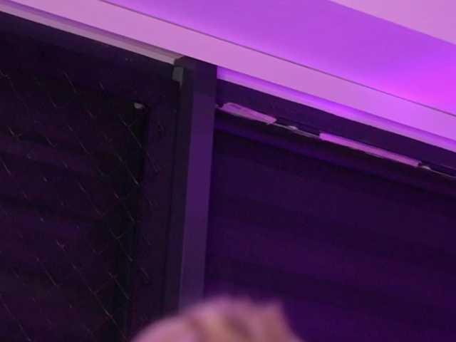 IvyRowa's BongaCams show and profile