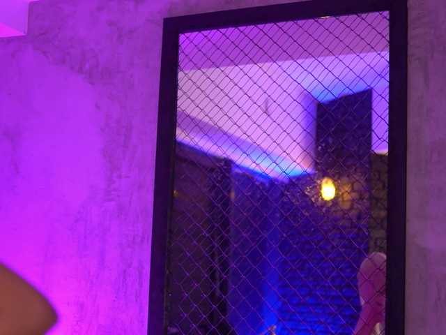 IvyRowa's BongaCams show and profile