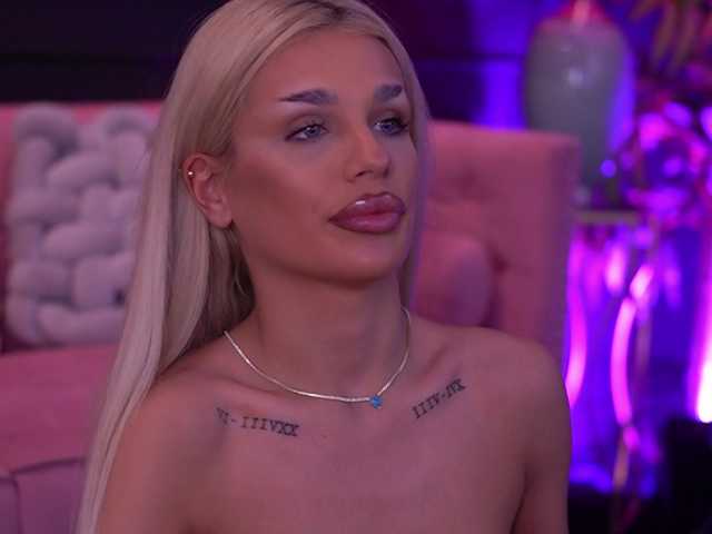 IvyRowa from BongaCams is Freechat