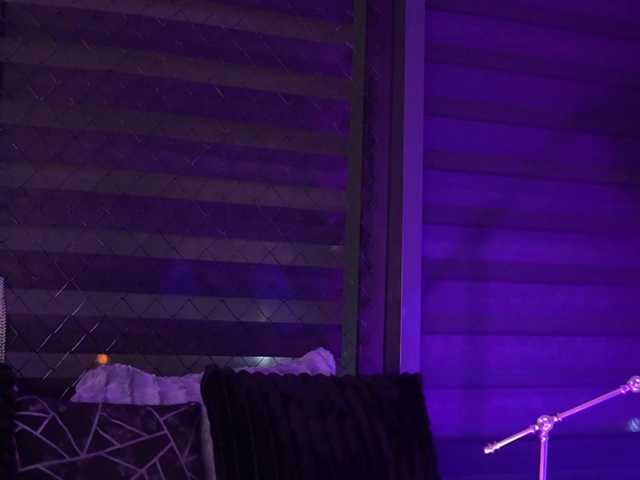 IvyRowa's BongaCams show and profile