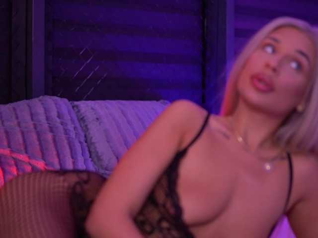  IvyRowa chat room