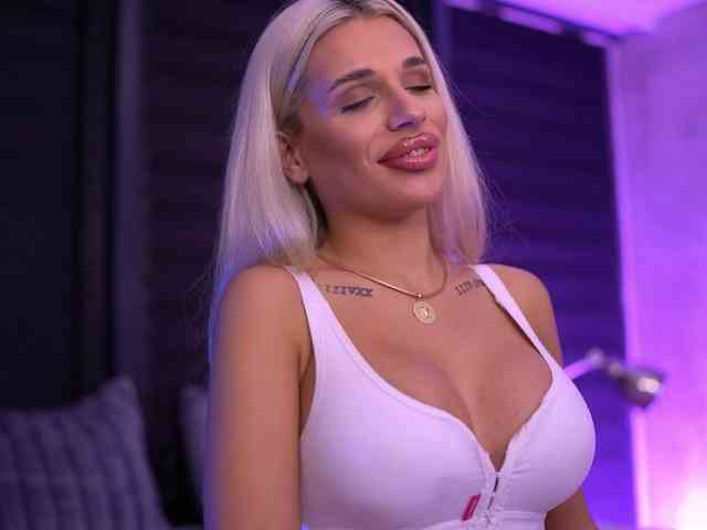 online nude web cam IvyRowa