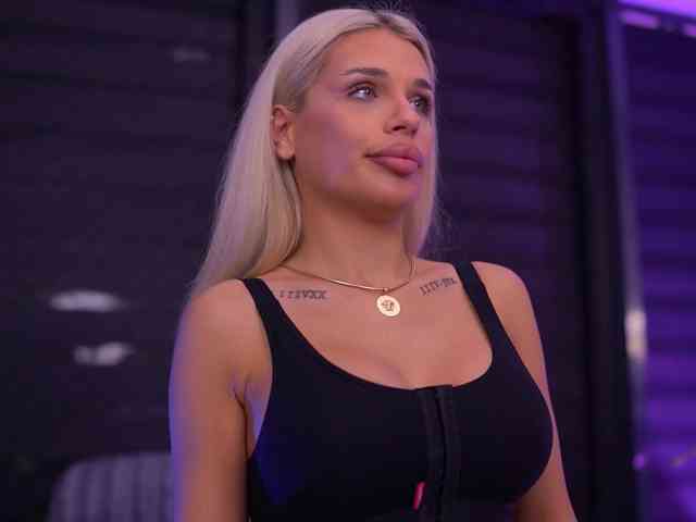 Модель: IvyRowa
