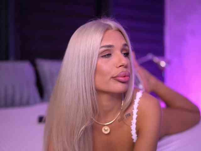 live webcam sex IvyRowa