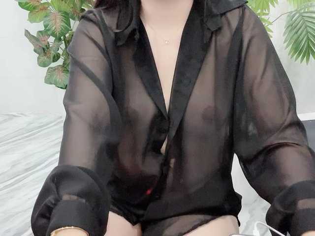 Linh97's BongaCams show and profile