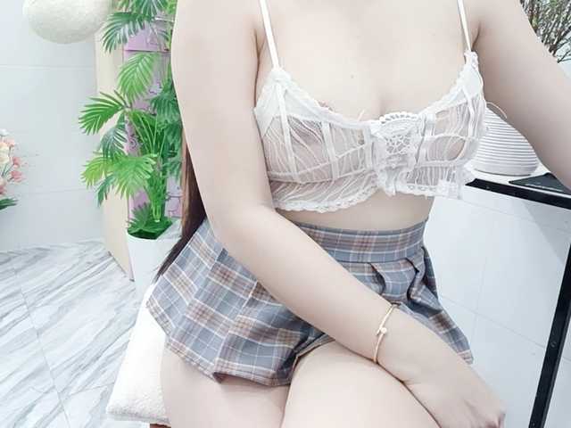 Linh97's BongaCams show and profile