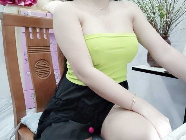 Linh97's BongaCams show and profile